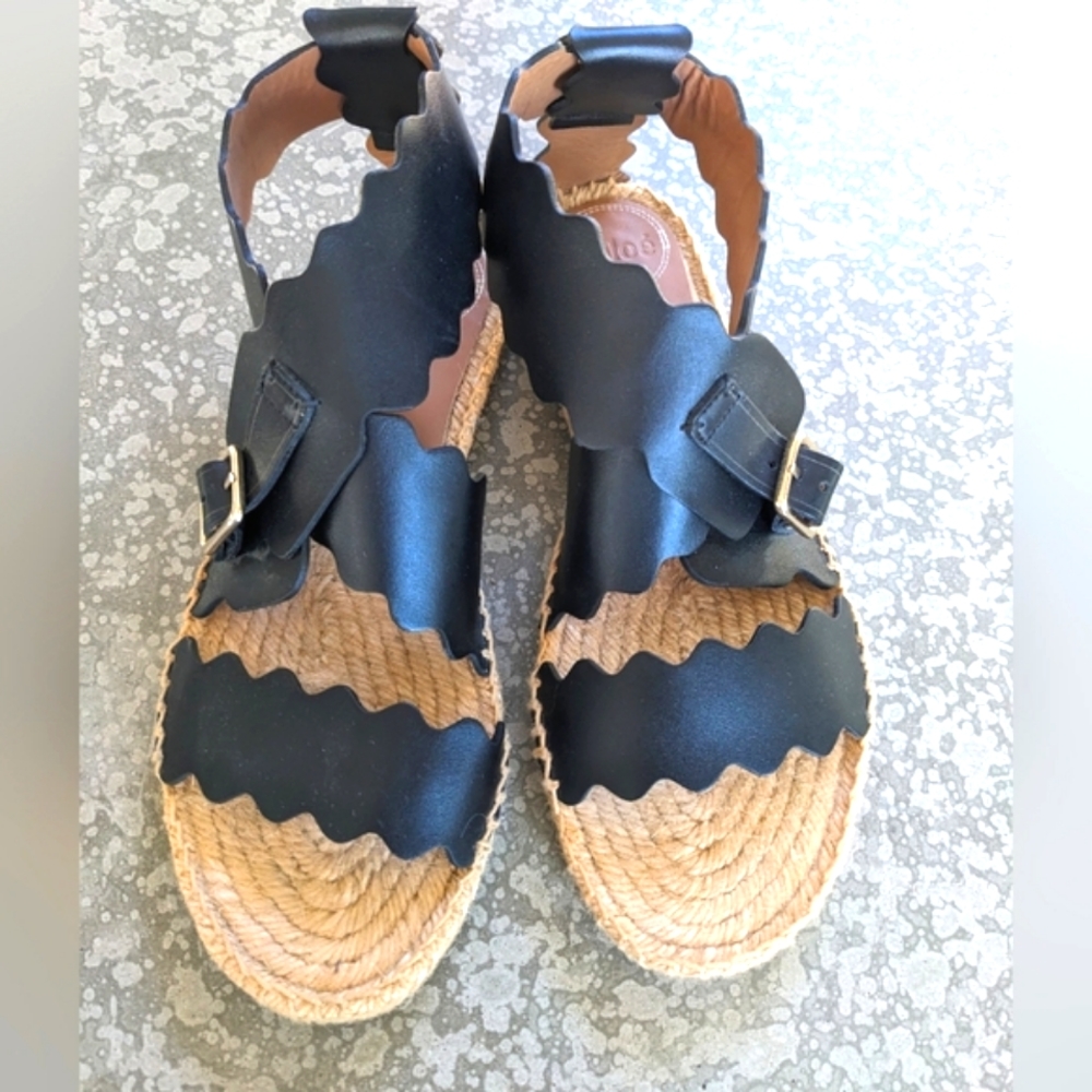 Chloé Black Lauren Scalloped Flat Espadrille Leather Sandals